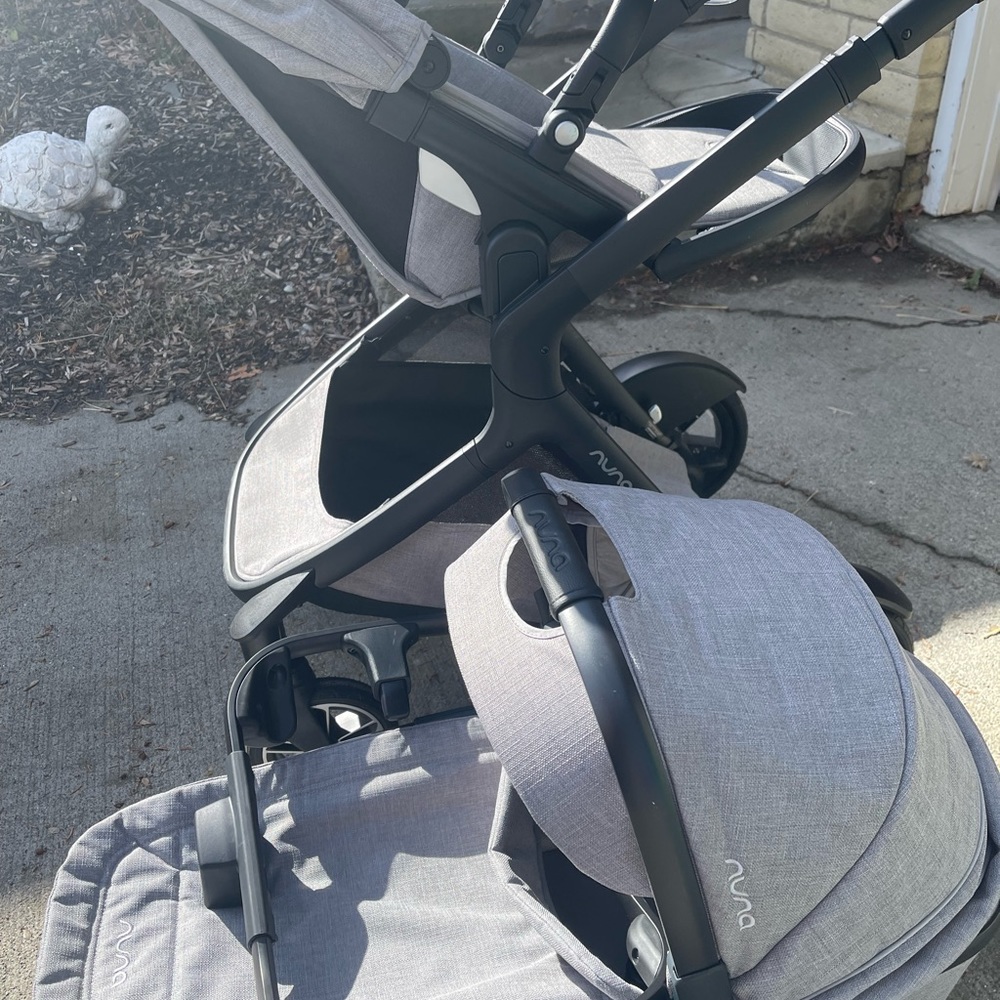 Gently used Nuna Demi Grow